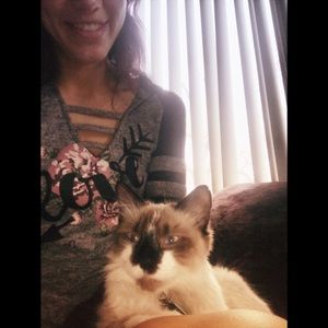 Meet your Posher, Monica